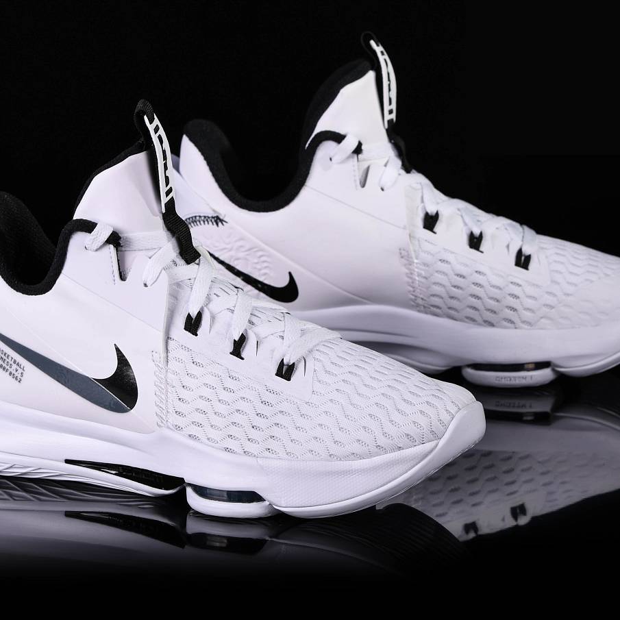 Фото № 3 с приближением к товару «‎Nike Lebron Witness V»