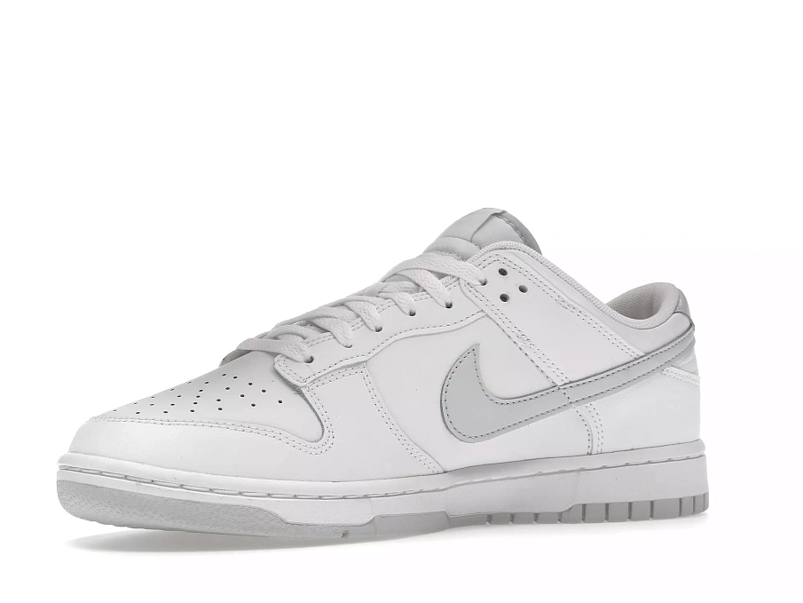 Фото № 2 с приближением к товару «‎Nike Dunk Low Retro White Pure Platinum»