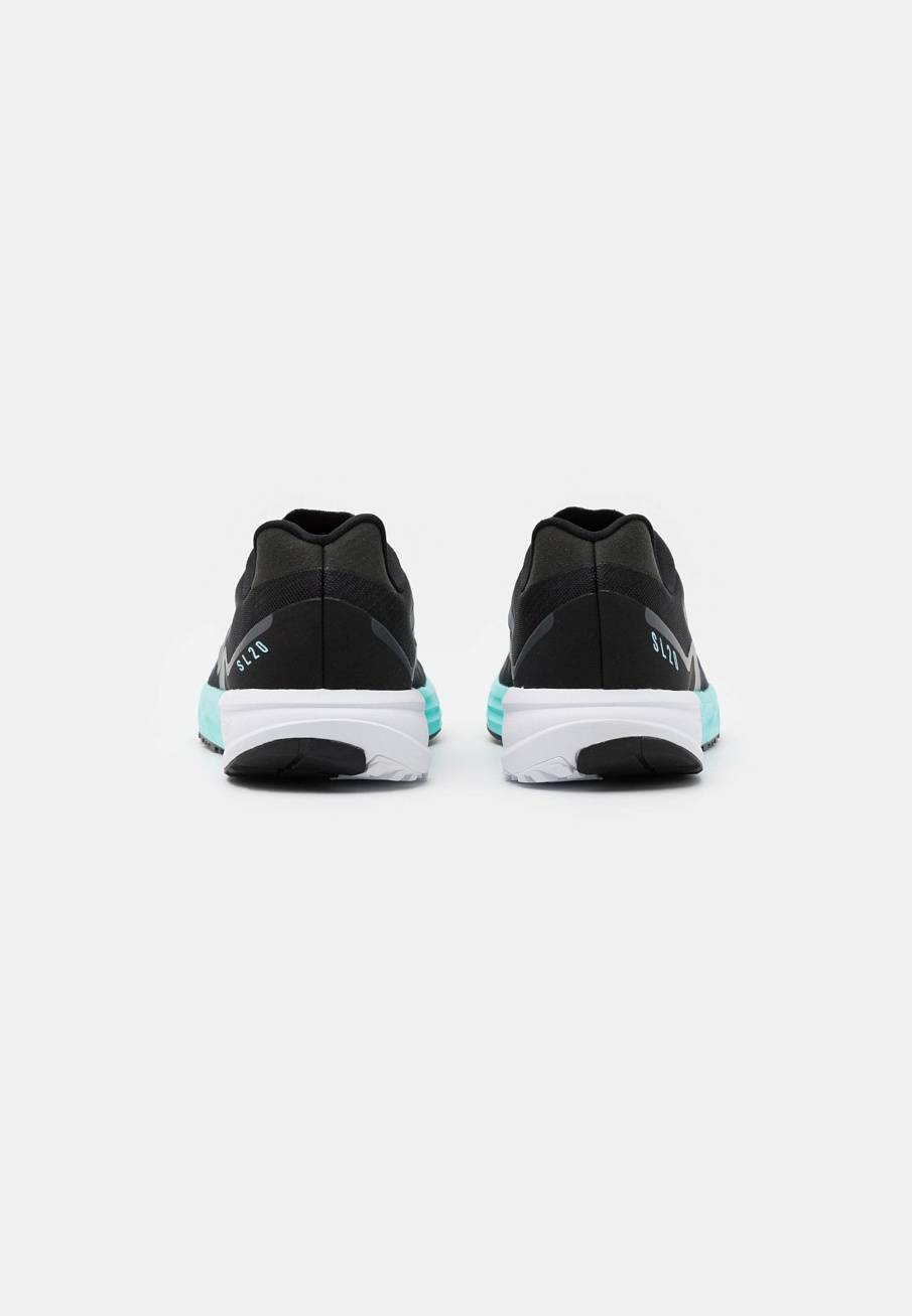 Фото № 2 с приближением к товару «‎Adidas Sl 20.2»