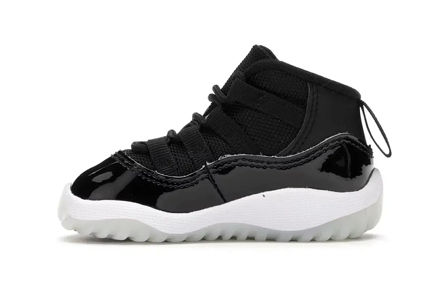 Фото № 3 с приближением к товару «‎Jordan 11 Retro»