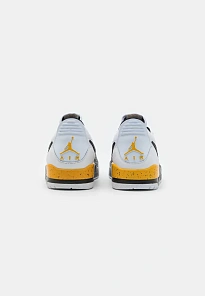 Фото № 3 с приближением к товару «‎AIR JORDAN LEGACY 312 UNISEX»
