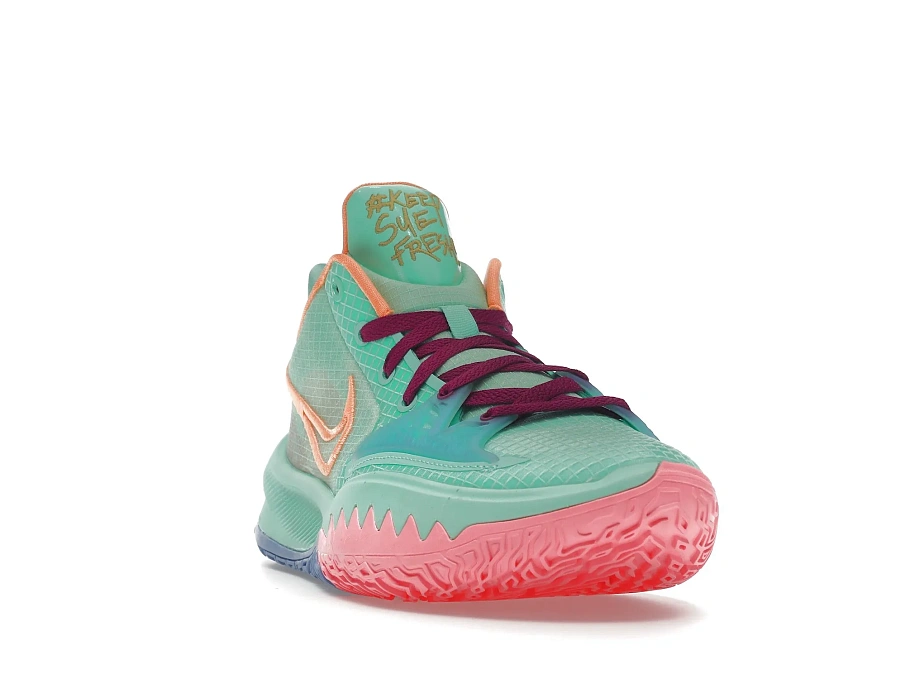 Фото № 3 с приближением к товару «‎Nike Kyrie 4 Low Keep Sue Fresh»