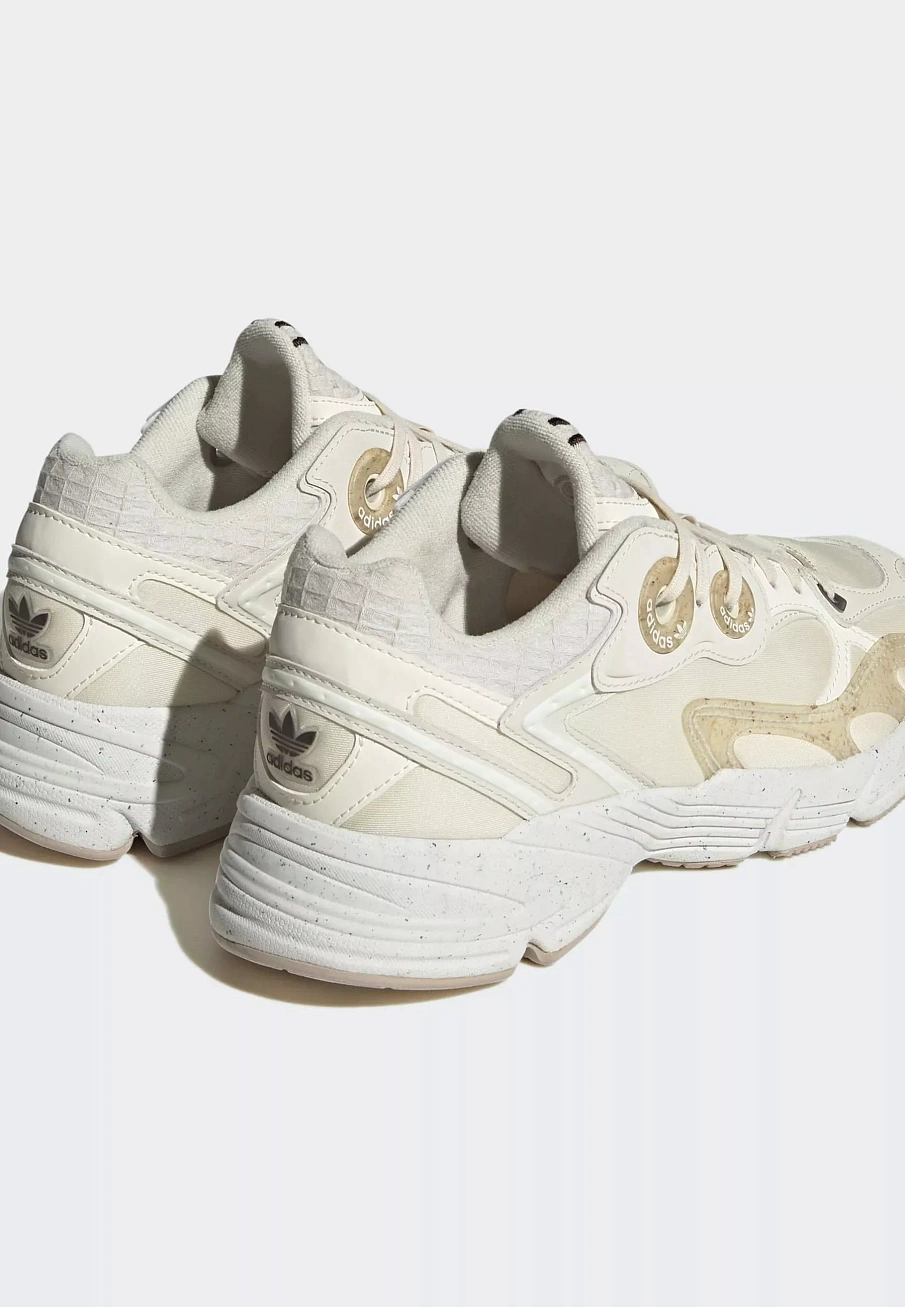 Фото № 4 с приближением к товару «‎Кроссовки Adidas SPAD111A28K-A11-N»