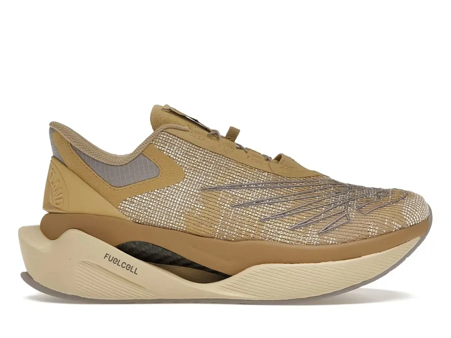 Фото № 1 с приближением к товару «‎New Balance FuelCell C_1»