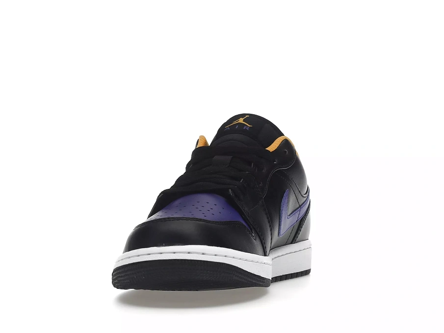 Фото № 4 с приближением к товару «‎Jordan 1 Low Dark Concord»