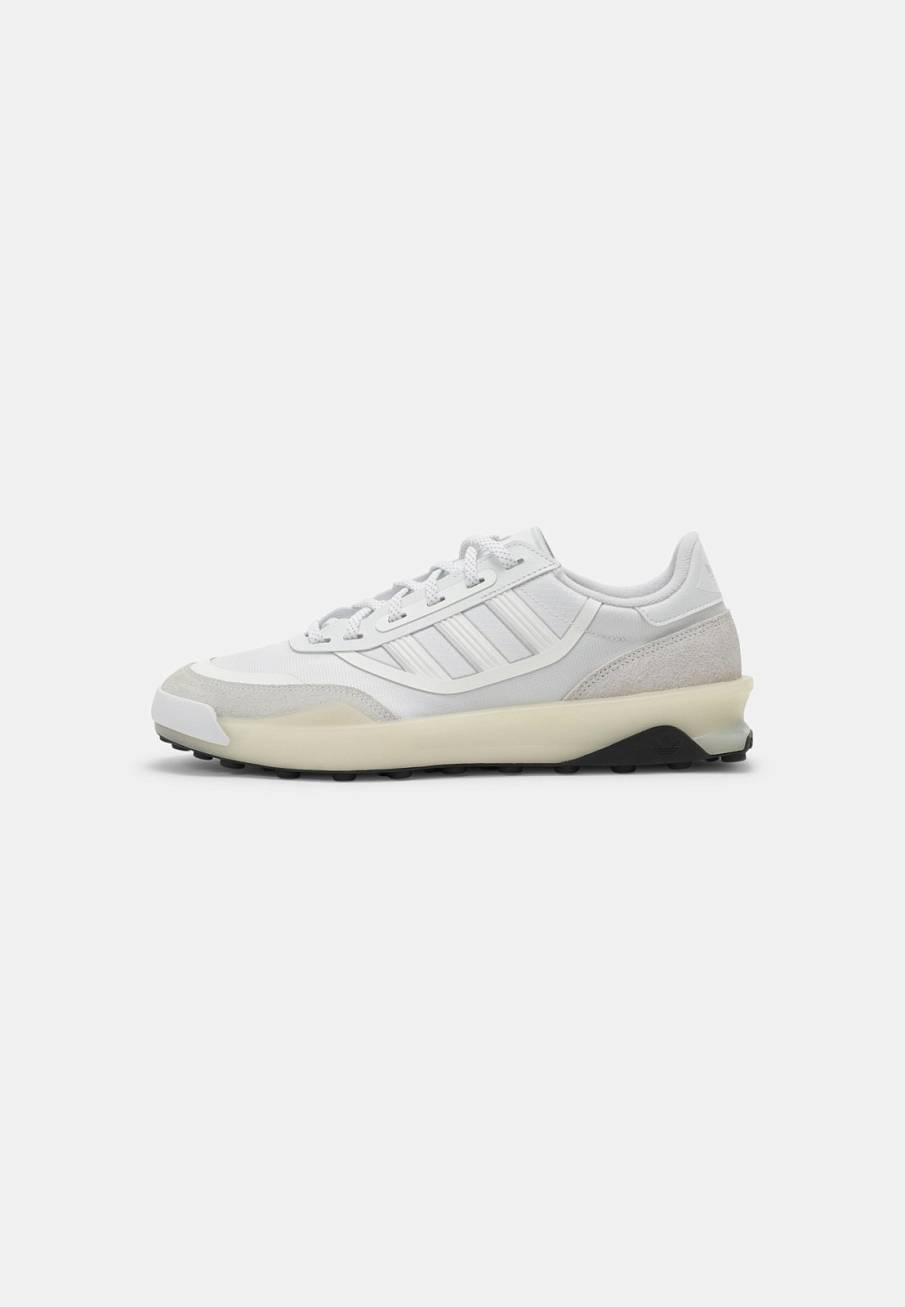 Фото № 1 с приближением к товару «‎Adidas Modern Indoor »
