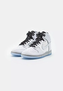 Фото № 3 с приближением к товару «‎DUNK SE»