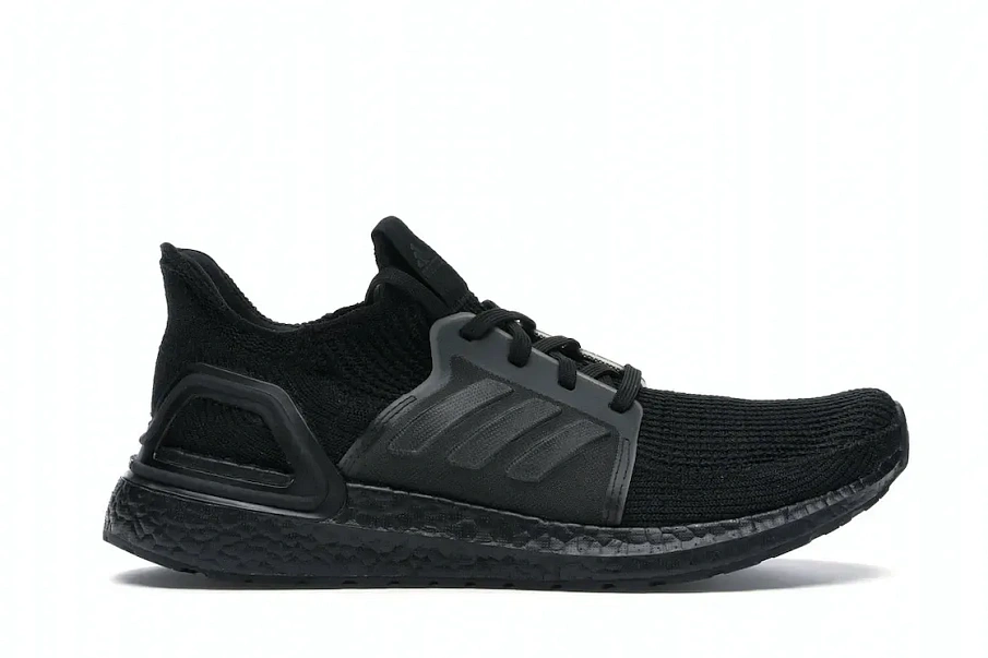 Фото № 1 с приближением к товару «‎adidas Ultra Boost 2019 Triple Black »