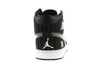 Фото № 4 с приближением к товару «‎Jordan 1 Retro Opening Day Black»