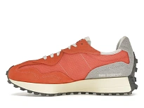 Фото № 3 с приближением к товару «‎New Balance 327»