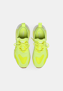 Фото № 4 с приближением к товару «‎Adidas Nmd_r1 »