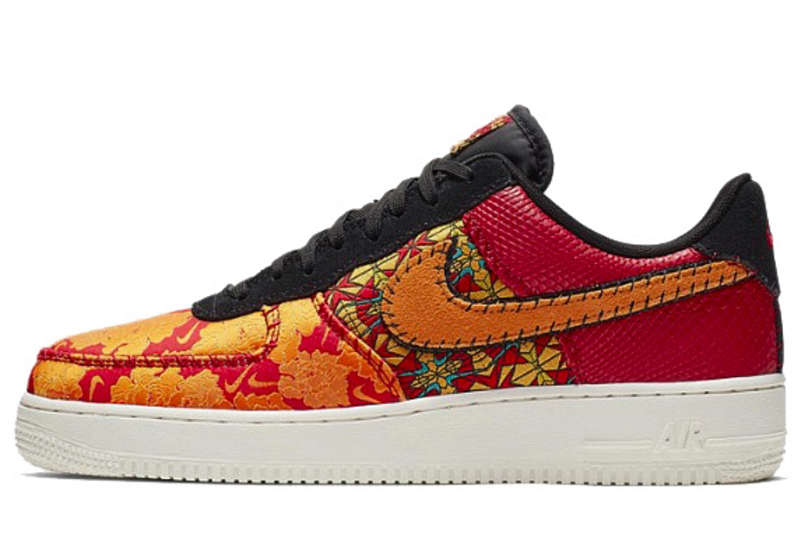 Фото № 1 с приближением к товару «‎Nike Air Force 1 '07 Prm 3 Skate Shoes Gym RedBlack-Canyon Gold-Oran»