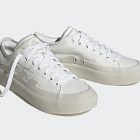 Фото № 2 с приближением к товару «‎Adidas »