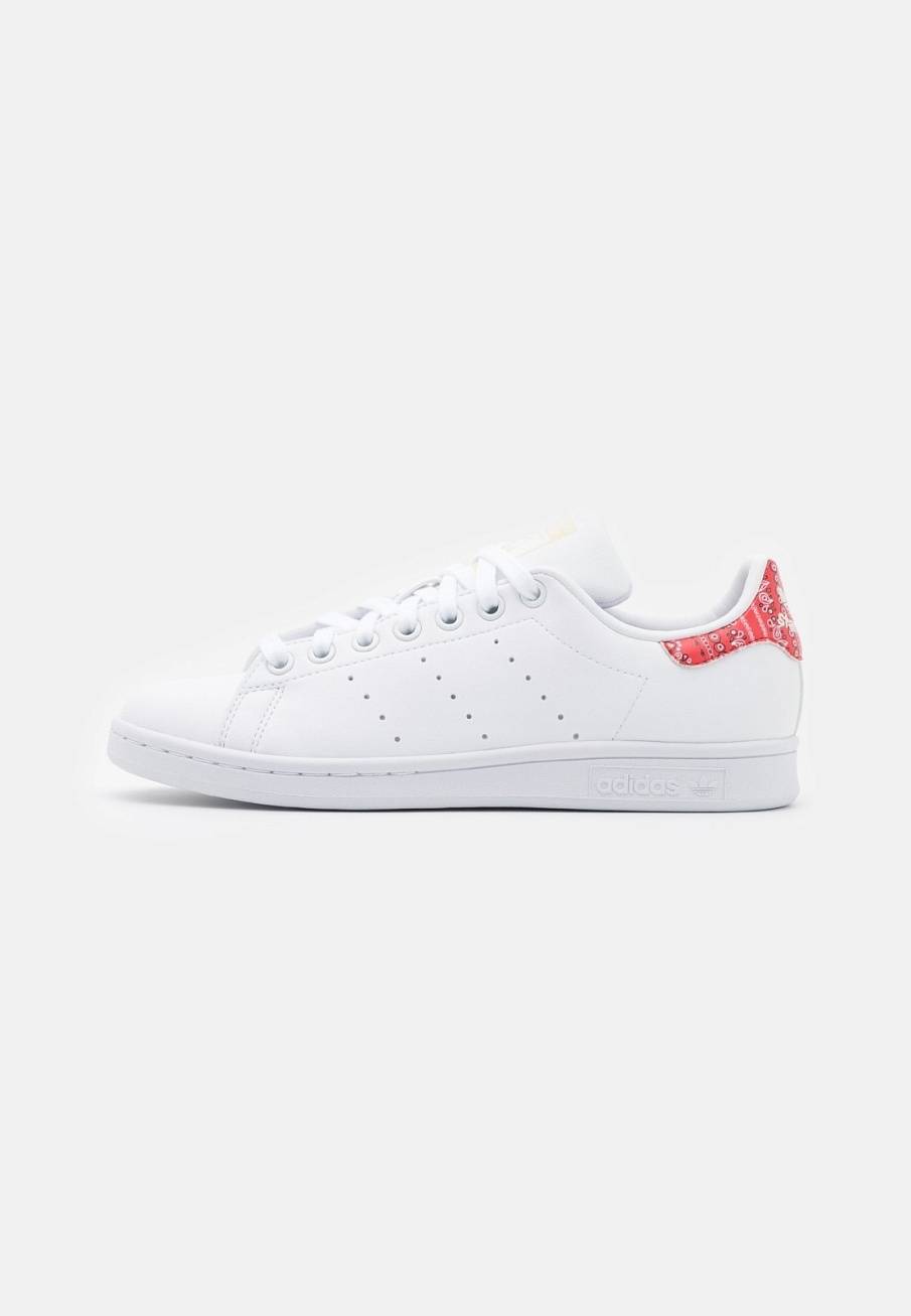 Фото № 1 с приближением к товару «‎Adidas Stan Smith »