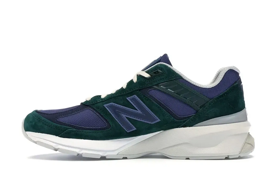 Фото № 3 с приближением к товару «‎New Balance 990v5»