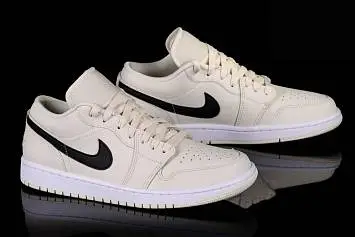 Nike Air Jordan 1 Retro Se Wmns Coconut Milk  - 4