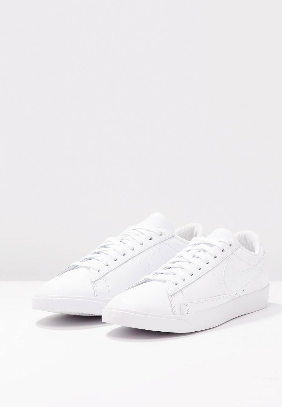 Фото № 5 с приближением к товару «‎Nike Blazer »