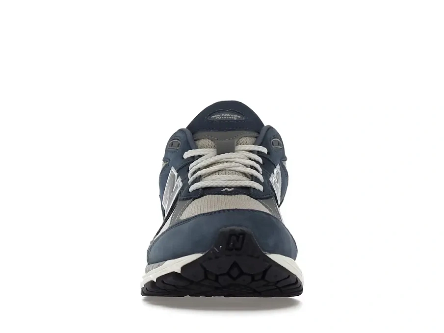 Фото № 2 с приближением к товару «‎New Balance 2002R»