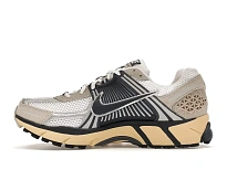 Фото № 3 с приближением к товару «‎Nike Zoom Vomero 5»