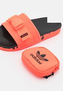 Фото № 4 с приближением к товару «‎Adidas Pouchylette»