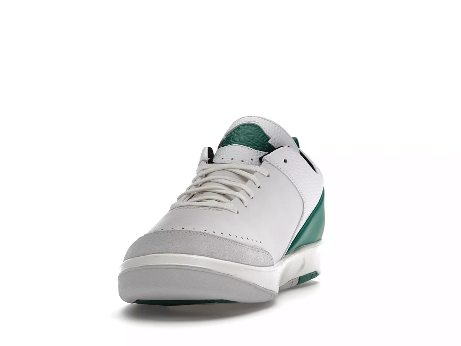 Фото № 6 с приближением к товару «‎Jordan 2 Retro Low SE Nina Chanel Abney White Malachite »
