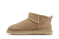 Фото № 4 с приближением к товару «‎UGG Women's Classic Ultra Mini Boot Sand»