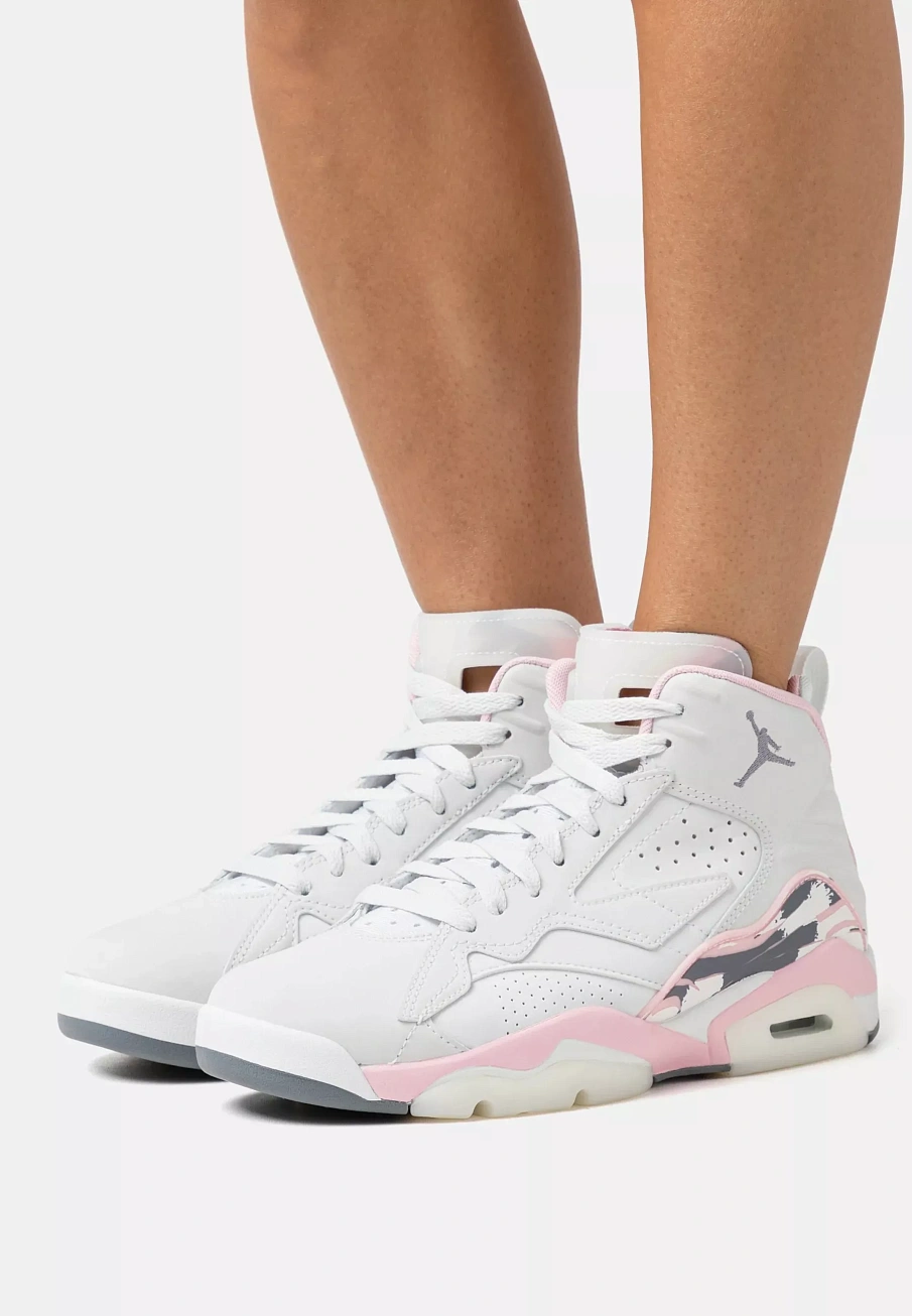 Фото № 1 с приближением к товару «‎WMNS JORDAN MVP»