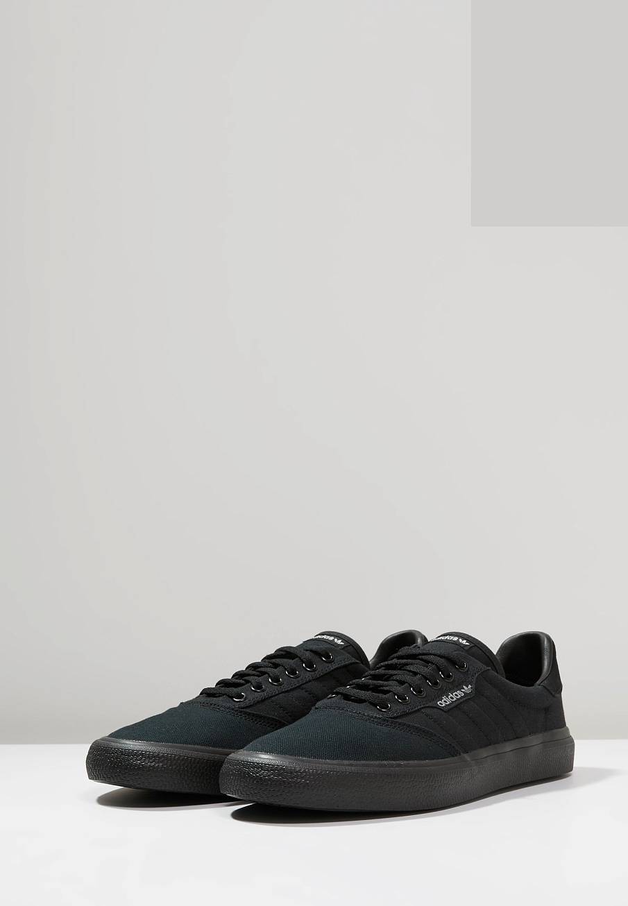 Фото № 3 с приближением к товару «‎Adidas 3mc »