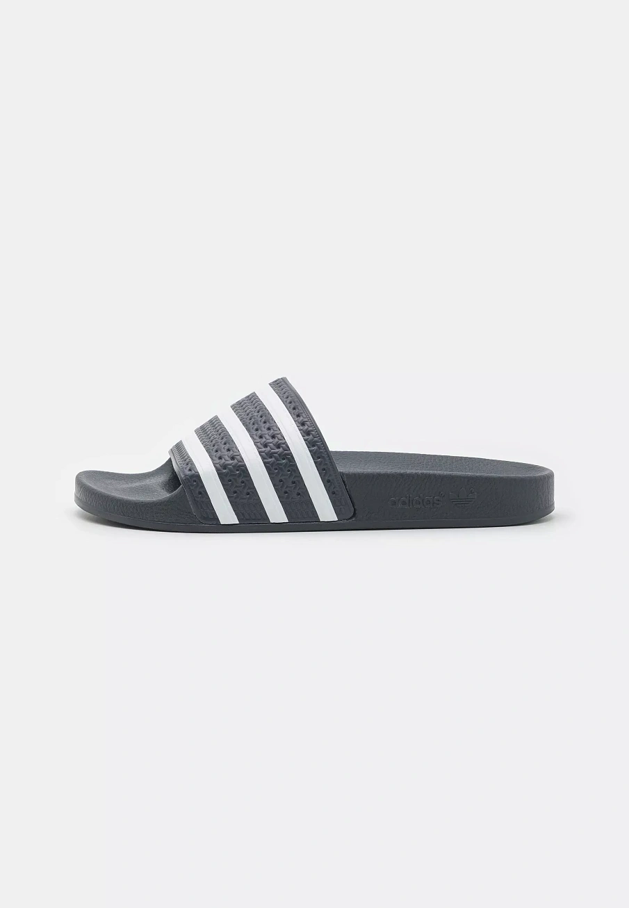 Фото № 1 с приближением к товару «‎ADILETTE UNISEX»