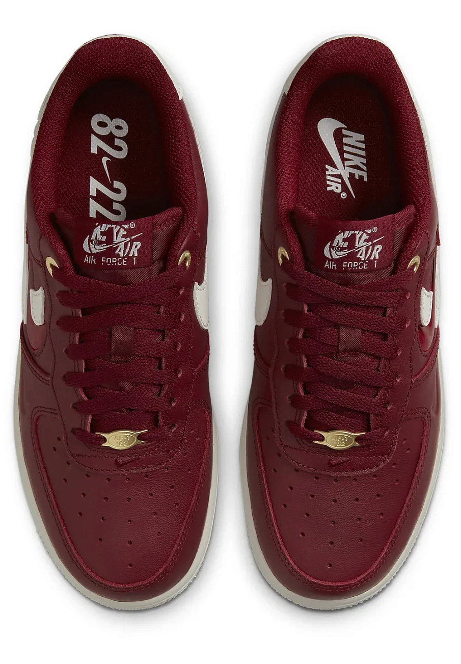 Фото № 3 с приближением к товару «‎Nike Air Force 1 '07 Premium»