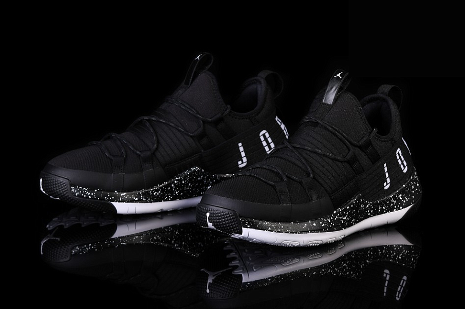 Фото № 3 с приближением к товару «‎Nike Air Jordan Trainer Pro Oreo »