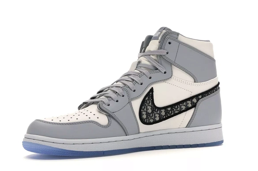 Фото № 2 с приближением к товару «‎Jordan 1 Retro High Dior»