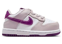 Фото № 1 с приближением к товару «‎Nike Dunk Low»