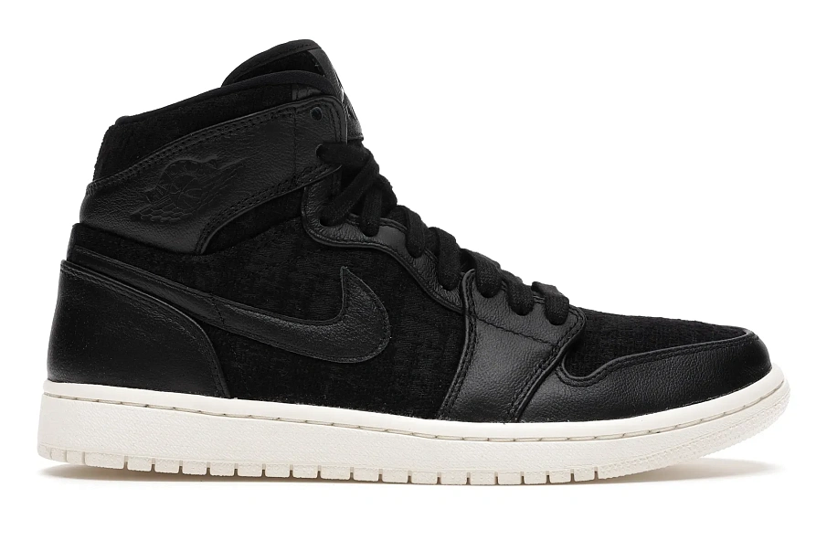 Фото № 1 с приближением к товару «‎Jordan 1 Retro High Black Sail »
