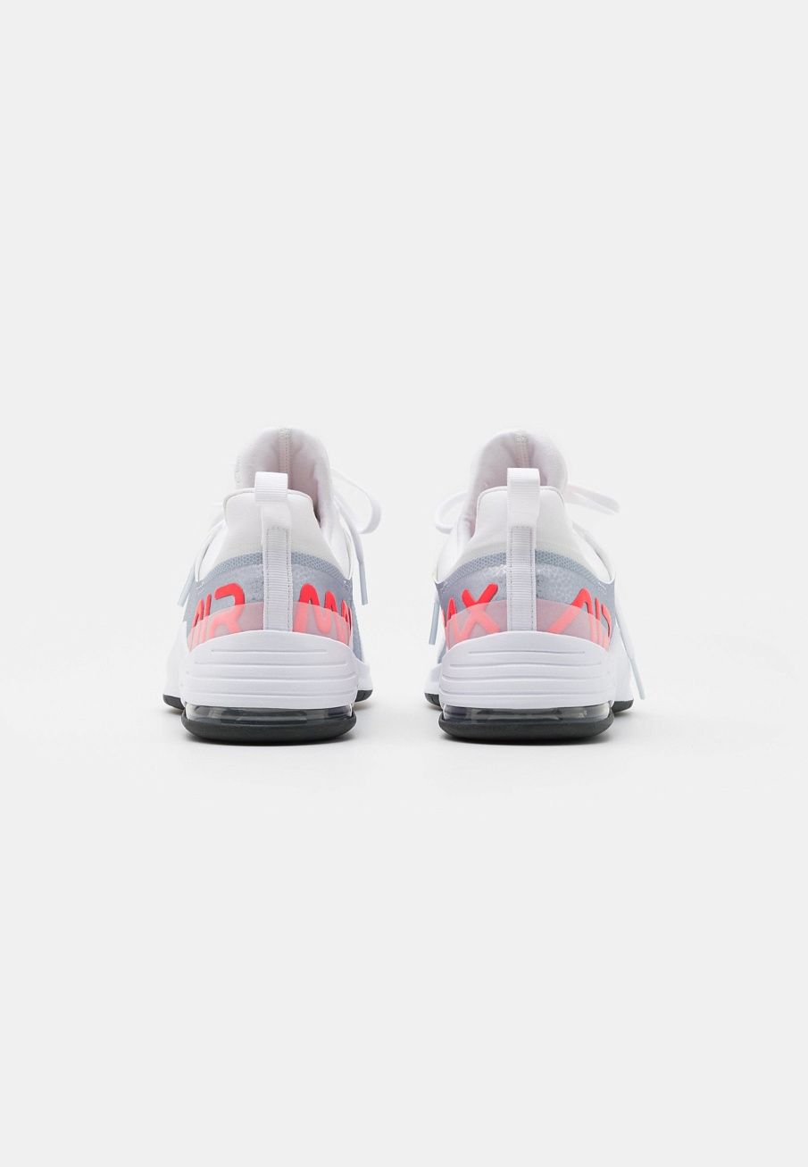 Фото № 3 с приближением к товару «‎Nike Air Max Bella TR 3»