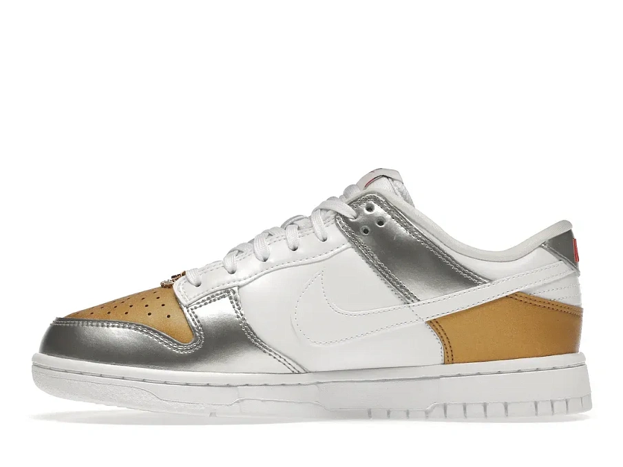 Фото № 3 с приближением к товару «‎Nike Dunk Low Heirloom »