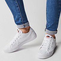 Фото № 2 с приближением к товару «‎Nike Court Legacy Canvas»
