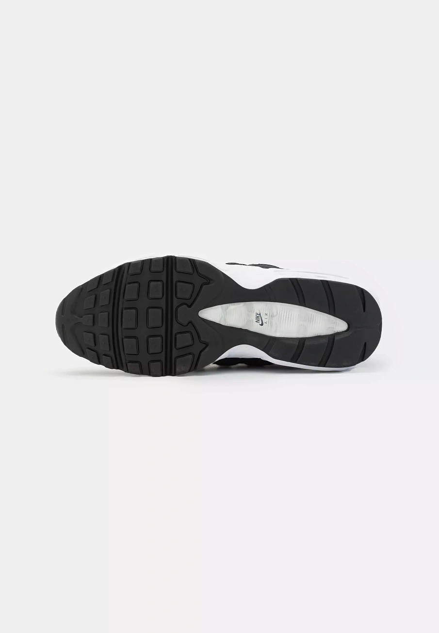 Фото № 3 с приближением к товару «‎AIR MAX 95»