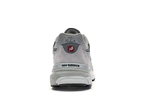 Фото № 4 с приближением к товару «‎New Balance 990V3»