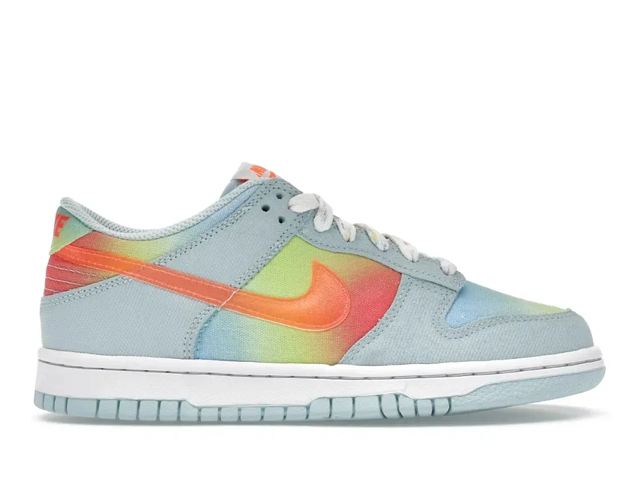 Фото № 1 с приближением к товару «‎Nike Dunk Low»