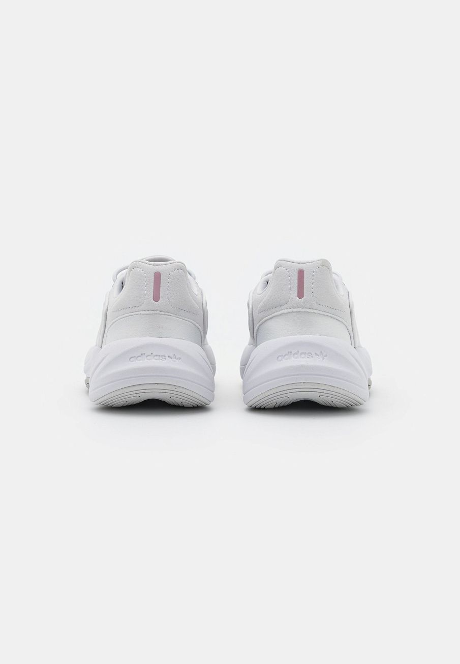 Фото № 3 с приближением к товару «‎Adidas Ozelia W »