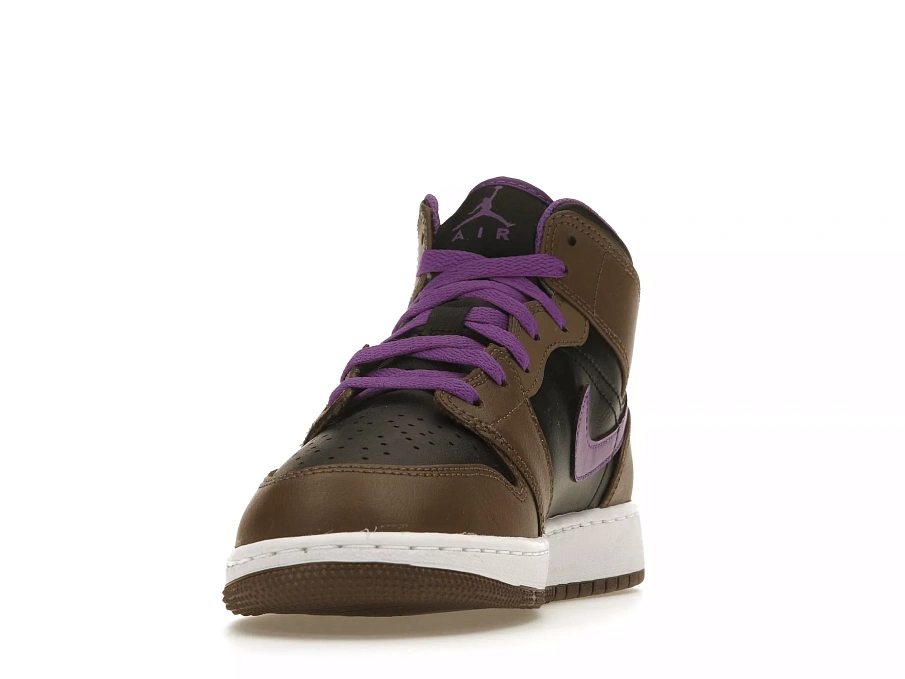 Фото № 5 с приближением к товару «‎Jordan 1 Mid Purple Mocha »