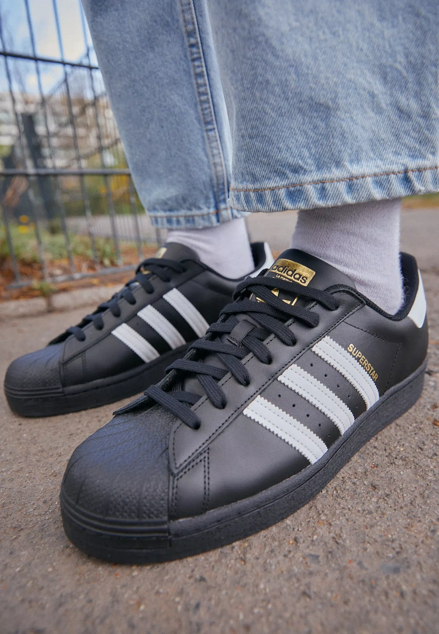 Фото № 4 с приближением к товару «‎SUPERSTAR UNISEX»