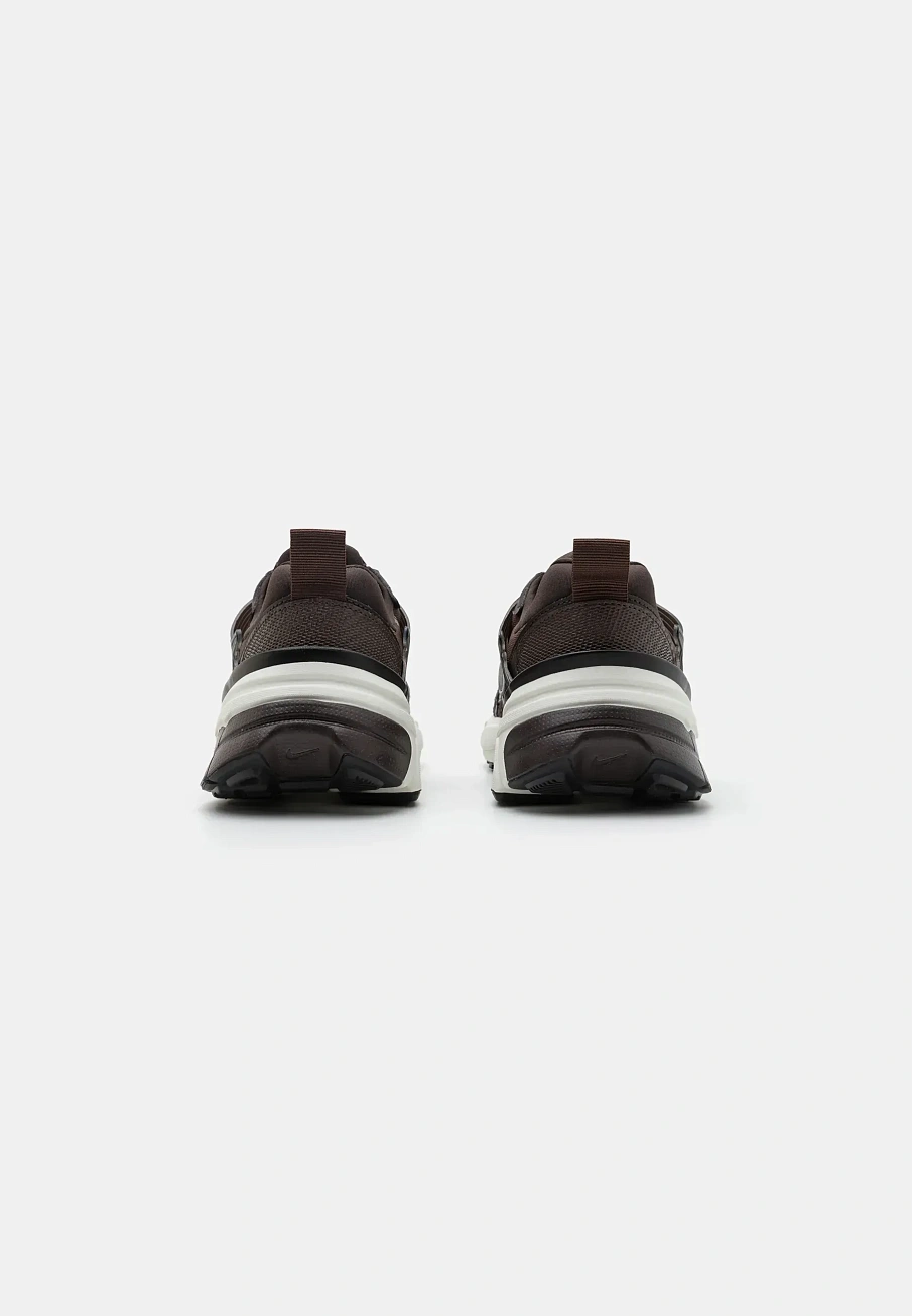 Фото № 3 с приближением к товару «‎V2K RUN »