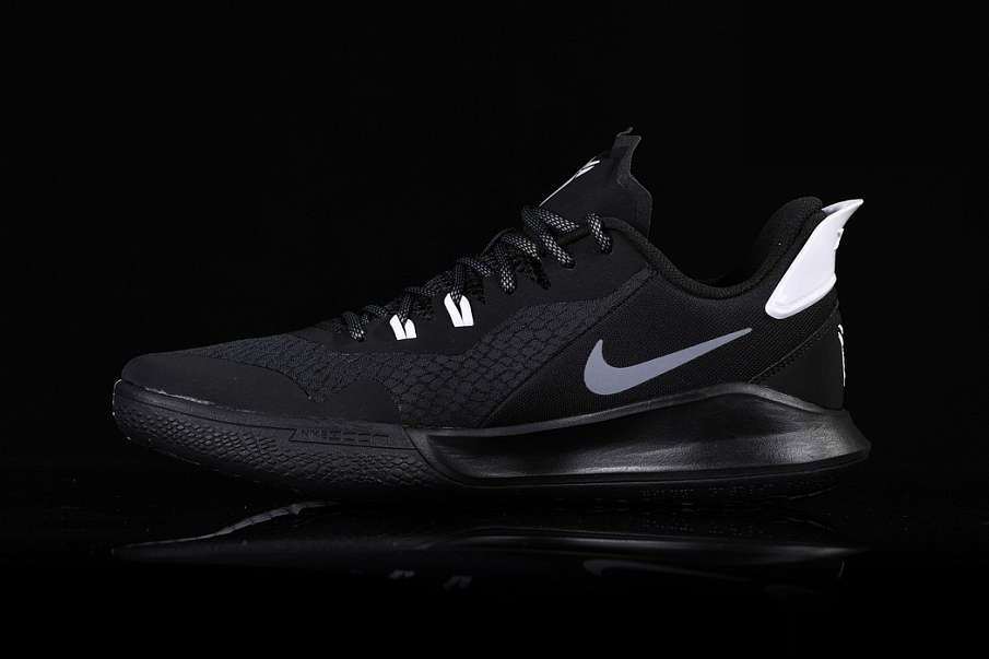 Фото № 2 с приближением к товару «‎Nike Kobe Mamba Fury Mamba »