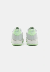 Фото № 3 с приближением к товару «‎AIR FORCE 1 07 SE»