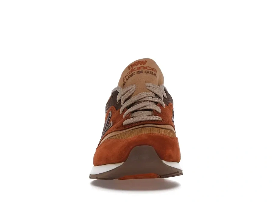 Фото № 2 с приближением к товару «‎New Balance 997»