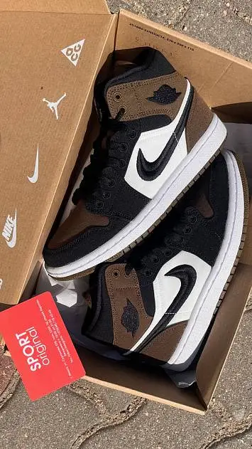 Air Jordan 1 Mid SE - 3