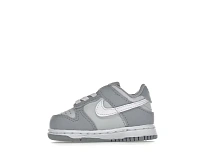 Фото № 3 с приближением к товару «‎Nike Dunk Low»
