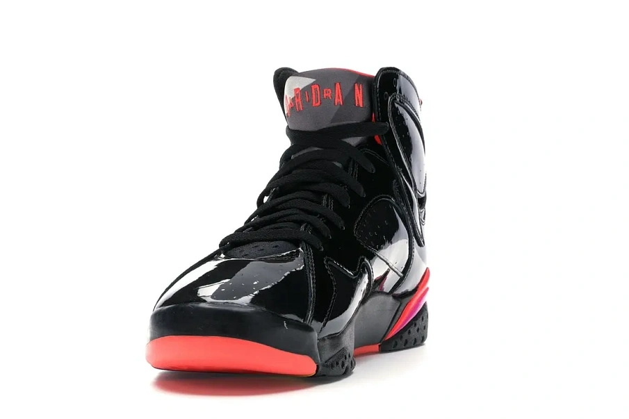 Фото № 4 с приближением к товару «‎Jordan 7 Retro Black Patent »